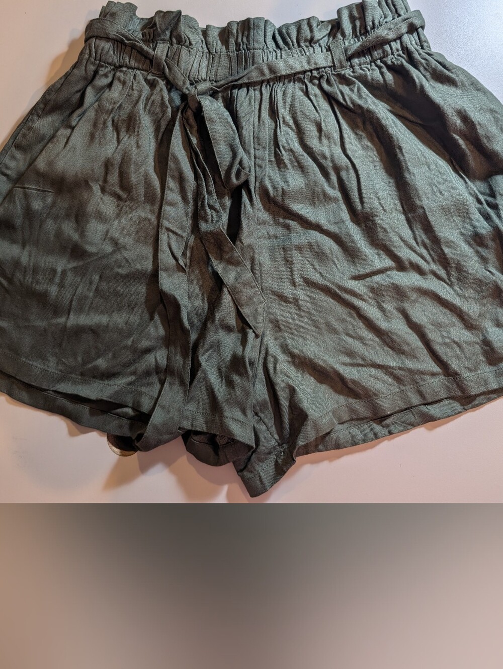 Hollister High-Waist Paperbag Olive Green Women's Shorts with Tie Medium NWT